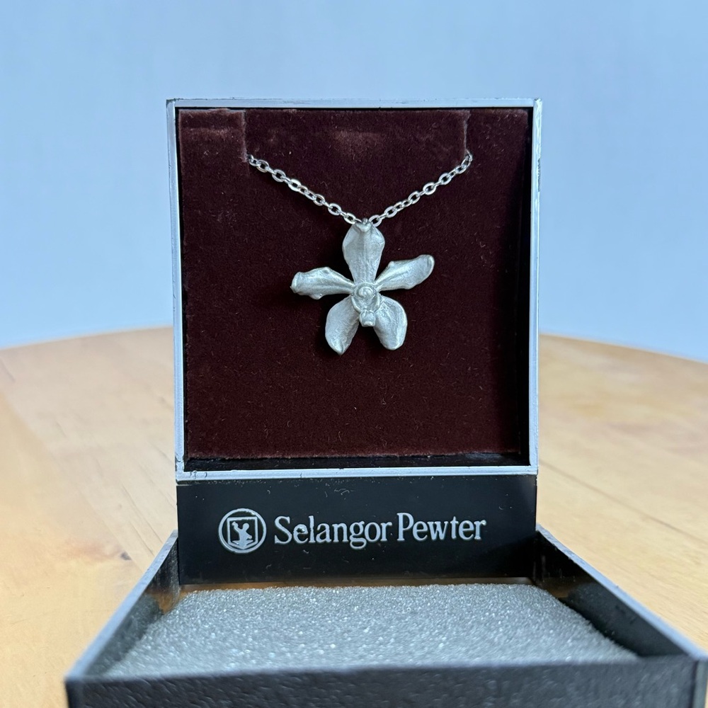 Selangor Pewter Necklace from ‘The Orchid Collection’ Fairy Flower Bloom Pendant